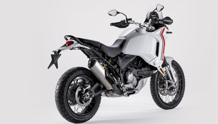 Ducati DesertX: nessun ostacolo sul percorso grazie al navigatore Turn by Turn - Foto 7 di 9
