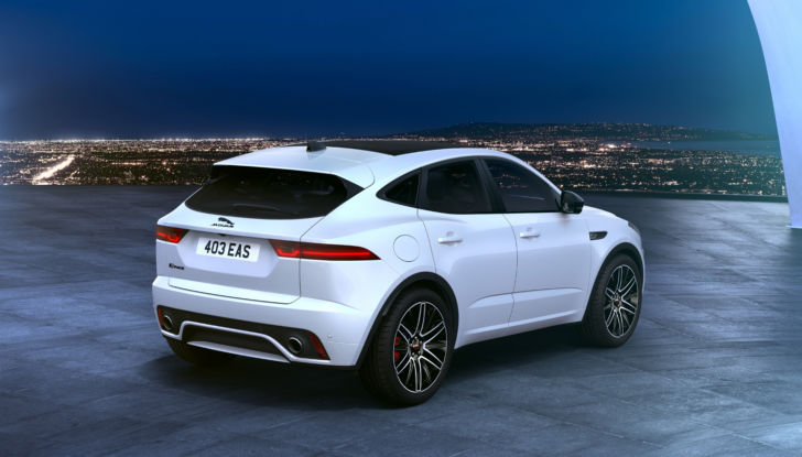[Video] Jaguar E-Pace prova su strada, caratteristiche e prezzi - Foto 13 di 24