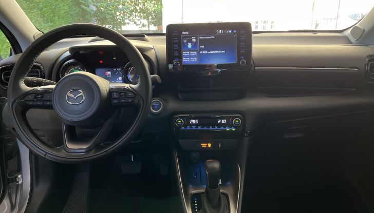 Mazda2 Full Hybrid 2022: nei concessionari a marzo da 20.300 Euro - Foto 19 di 20