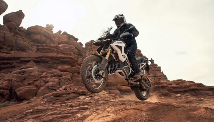 Triumph Tiger 1200, svelato il nuovo modello - Foto 14 di 17