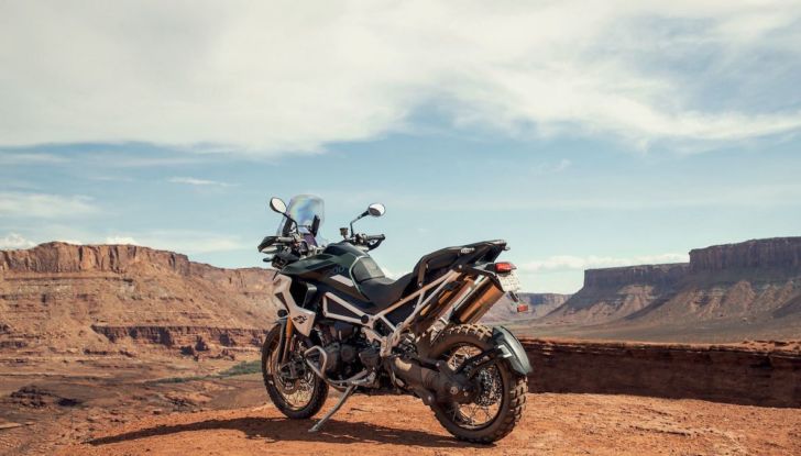 Triumph Tiger 1200, svelato il nuovo modello - Foto 2 di 17