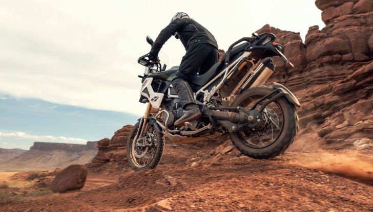 Triumph Tiger 1200, svelato il nuovo modello - Foto 9 di 17