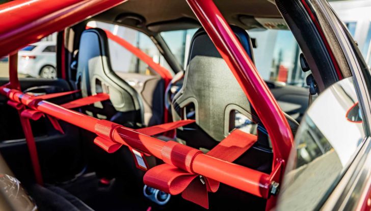 Alfa Romeo 156: questa GTA modificata chiude il cerchio con la Giulia GTAm - Foto 15 di 21