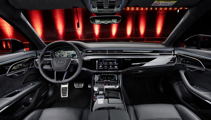 Audi A8 2022: l’ammiraglia tedesca è ordinabile in Italia da 100.800 Euro - Foto 13 di 17
