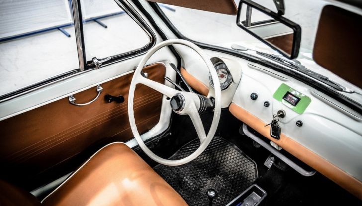 Fiat 500: il retrofit elettrico sul “cinquino” d’epoca - Foto 9 di 12
