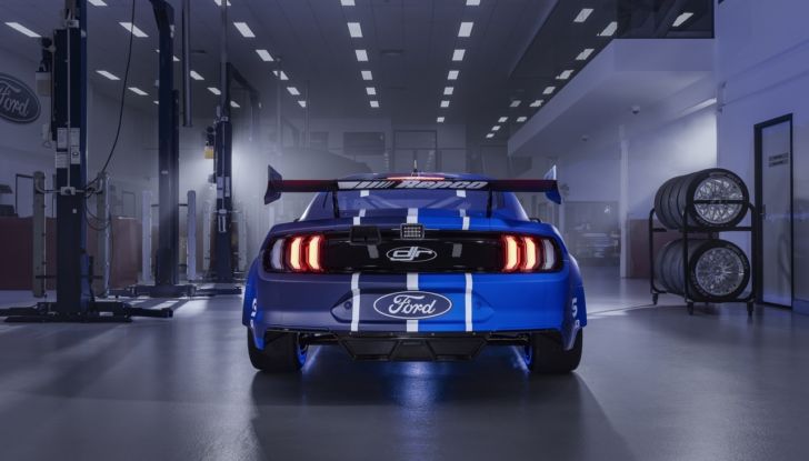 Ford Mustang GT: la Gen3 debutterà in pista nel 2023 - Foto 4 di 5