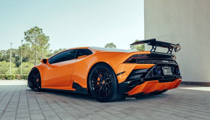 Ecco come rendere simile una Lamborghini Huracán Evo alla STO da pista! - Foto 9 di 15