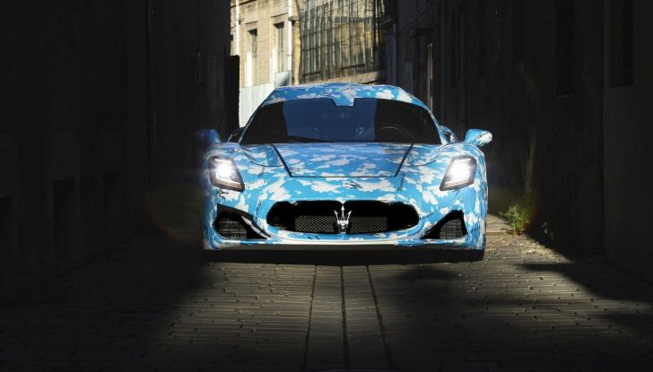 Maserati MC20 Cabrio: la supercar a cielo aperto si mostra al pubblico - Foto 7 di 8