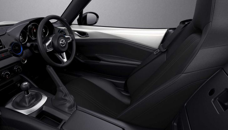 Mazda MX-5: tutti gli aggiornamenti del Model Year 2022 - Foto 10 di 10