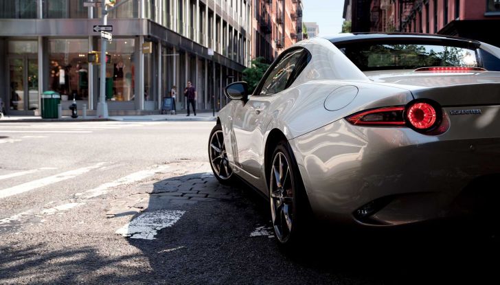 Mazda MX-5: tutti gli aggiornamenti del Model Year 2022 - Foto 4 di 10