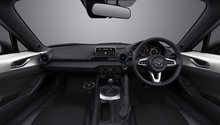 Mazda MX-5: tutti gli aggiornamenti del Model Year 2022 - Foto 9 di 10