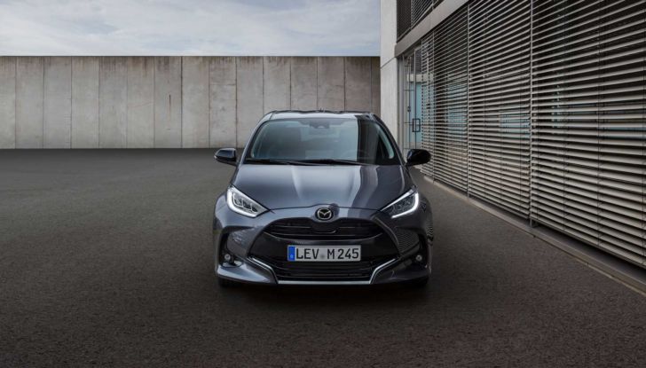 Mazda2 Full Hybrid 2022: nei concessionari a marzo da 20.300 Euro - Foto 10 di 20