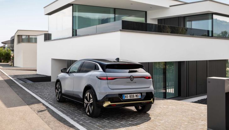 Renault Mégane E-Tech Electric: ordini aperti per l’Italia, prezzi da 37.100 Euro - Foto 4 di 22