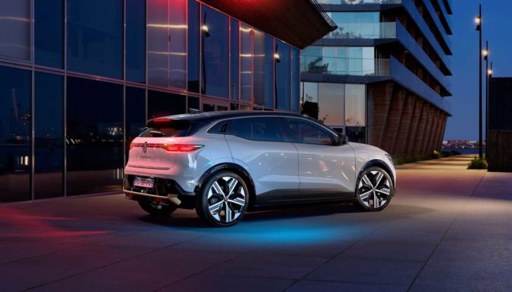 Renault Mégane E-Tech Electric: ordini aperti per l’Italia, prezzi da 37.100 Euro - Foto 8 di 22