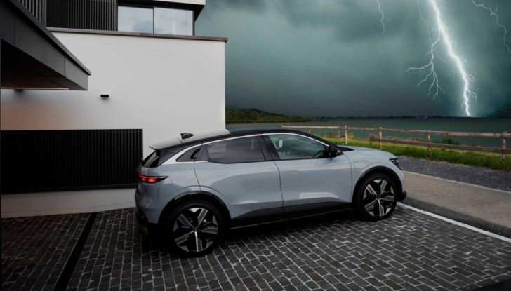 Renault Mégane E-Tech Electric: ordini aperti per l’Italia, prezzi da 37.100 Euro - Foto 9 di 22