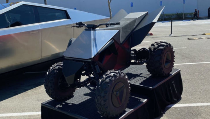 La Tesla per i bambini? Il baby-ATV elettrico Cyberquad da 1.900 dollari! - Foto 5 di 8