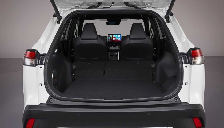 Toyota Corolla Cross: disponibile anche l’1.8 Full Hybrid da 140 CV - Foto 9 di 13