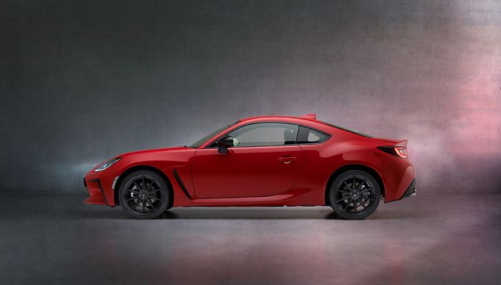 Novità Toyota 2022: il futuro è sportivo (GR86) e a idrogeno (GR Yaris H2) - Foto 13 di 46