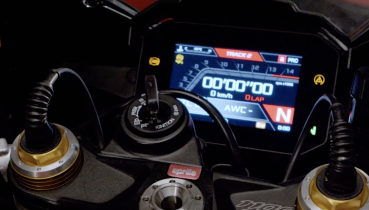 Aprilia RSV4 Factory 2022: arriva la versione Ultra Dark - Foto 2 di 10