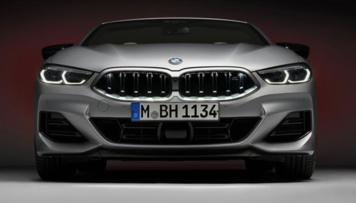 BMW Serie 8 Restyling: qualche ritocco per aumentarne il fascino - Foto 9 di 17