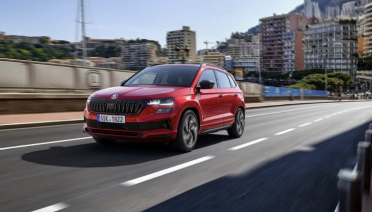 Skoda Karoq MY2022: annunciati i prezzi dell’ultima versione - Foto 2 di 18
