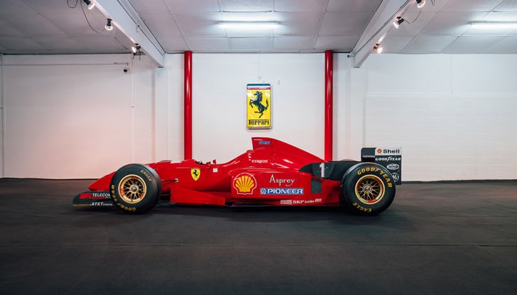 L’asta dei sogni: in vendita a Parigi la Ferrari F310 di Schumacher - Foto 6 di 13