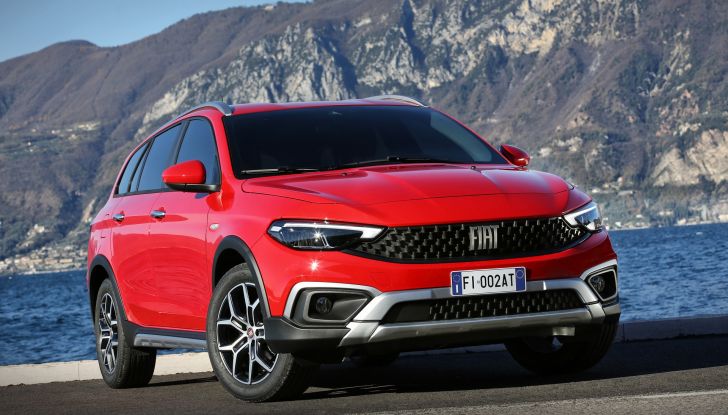 Fiat: la gamma RED si amplia con la Tipo Cross SW e la Panda - Foto 13 di 21