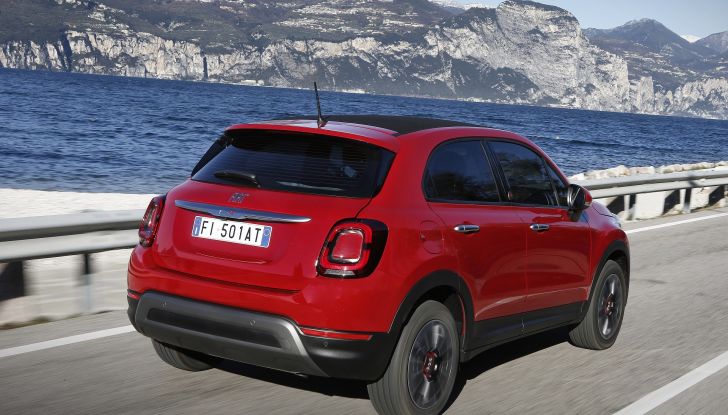 Fiat: la gamma RED si amplia con la Tipo Cross SW e la Panda - Foto 9 di 21
