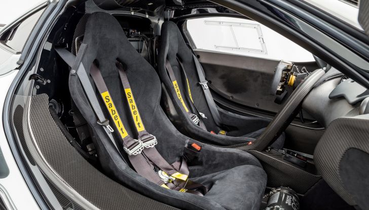 Il regalo più bello per un pilota? Una McLaren P1 GTR da usare in pista! - Foto 23 di 23