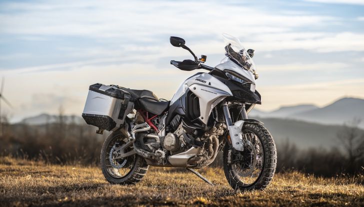 Ducati Multistrada V4: per il 2022 novità su colori, aggiornamenti elettronici e accessori - Foto 6 di 9