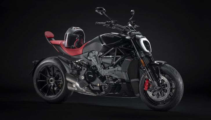 Ducati presenta l’edizione limitata e numerata XDiavel Nera - Foto 5 di 9
