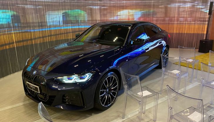 BMW i4: la prova su strada della nuova Gran Coupé elettrica - Foto 4 di 22