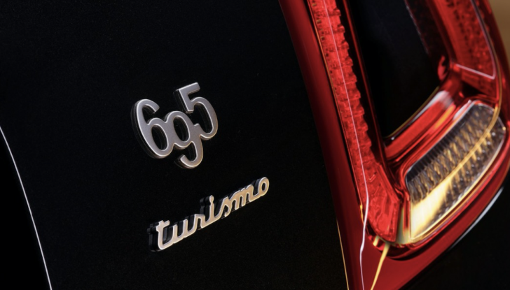 Abarth 500 Elettrica, prima immagine ufficiale del modello di serie - Foto 13 di 16