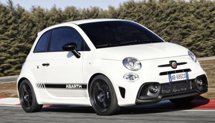 Abarth 500 Elettrica, prima immagine ufficiale del modello di serie - Foto 14 di 16