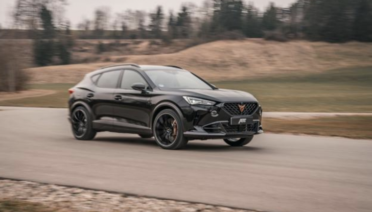 Cupra consegna alla VR46 Riders Academy tre Formentor da oltre 300 cavalli - Foto 11 di 12