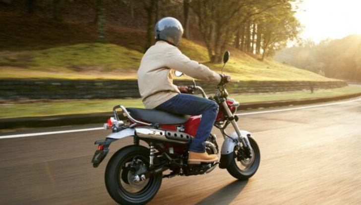 Il nuovo Honda ST125 Dax 2023 è pronto a tornare in Europa - Foto 6 di 16