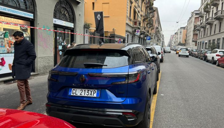 Renault Austral: provata la E-Tech Full Hybrid da 200 cavalli - Foto 6 di 21