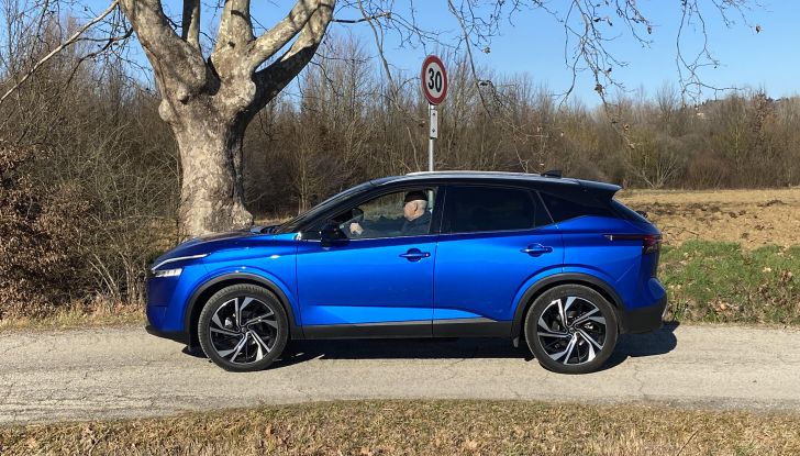 Test Drive Nissan Qashqai 2022: provato su strada il SUV giapponese - Foto 6 di 18