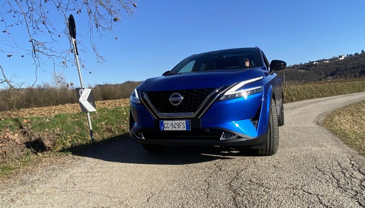 Test Drive Nissan Qashqai 2022: provato su strada il SUV giapponese - Foto 9 di 18
