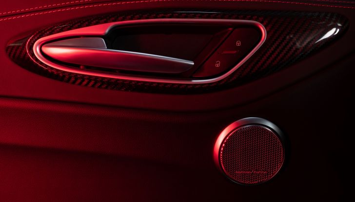 Alfa Romeo Giulia e Stelvio Estrema: la Quadrifoglio diventa una versione speciale - Foto 13 di 13
