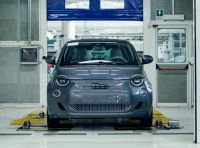 Nuova Fiat 500 elettrica: la prossima generazione arriva nel 2027