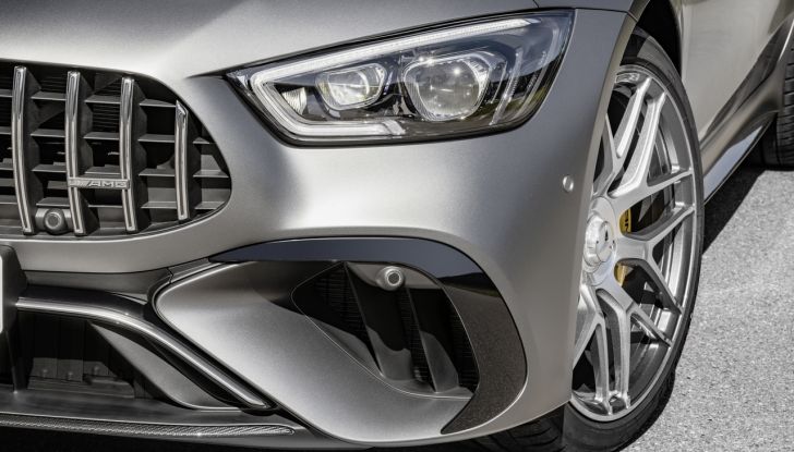 Mercedes-AMG GT 63 Coupé: tutte le novità del MY2022 - Foto 10 di 12