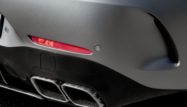 Mercedes-AMG GT 63 Coupé: tutte le novità del MY2022 - Foto 11 di 12