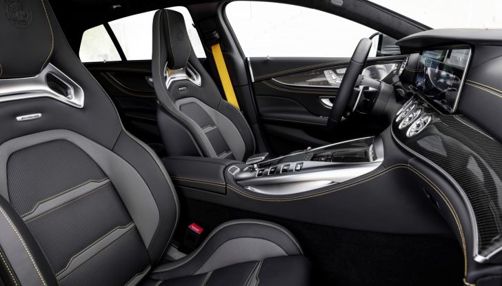 Mercedes-AMG GT 63 Coupé: tutte le novità del MY2022 - Foto 12 di 12