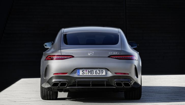 Mercedes-AMG GT 63 Coupé: tutte le novità del MY2022 - Foto 6 di 12
