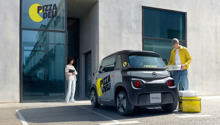 Opel Rocks-e Kargo: il quadriciclo elettrico perfetto per le consegne - Foto 2 di 11