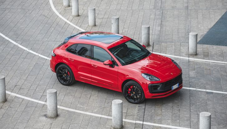 Porsche Macan 2022: la prova su strada della GTS da 440 cavalli in attesa della elettrica - Foto 7 di 25