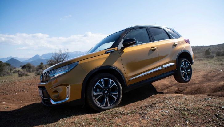 Suzuki Vitara: arriva anche la versione full hybrid - Foto 7 di 29
