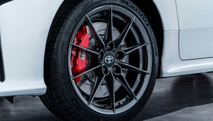 Toyota GR Yaris: la hot-hatch con specifiche Nissan GT-R è ancora più “pepata”! - Foto 10 di 13