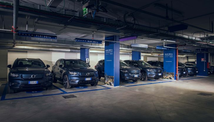 ELEC3City: le Volvo XC40 Recharge protagoniste del car-sharing urbano - Foto 5 di 22